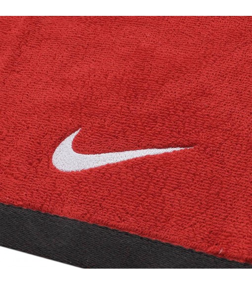Nike Fundamental Towel Red NET17643LG | NIKE Training | scorer.es